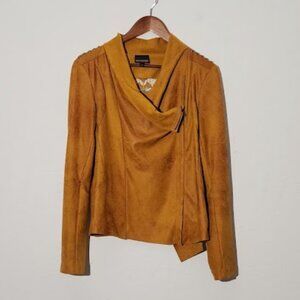 Shyanne Women's Crop Faux Leather Zip Jacket in size Medium